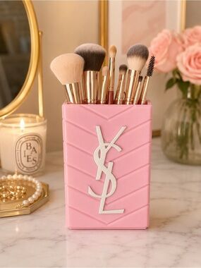 3D printed Brush and Pen Holder